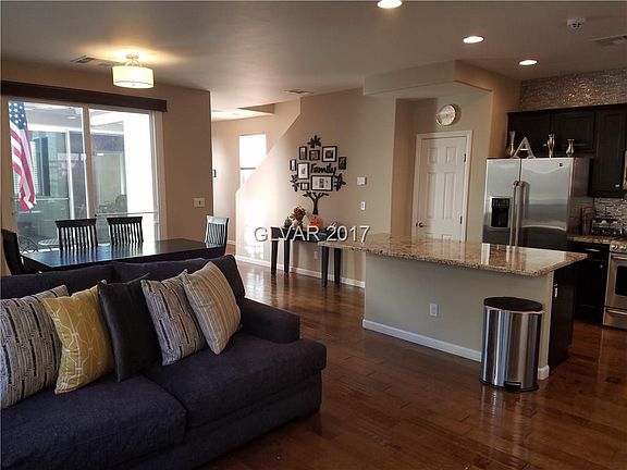 5th image of 7537 Nicklin St