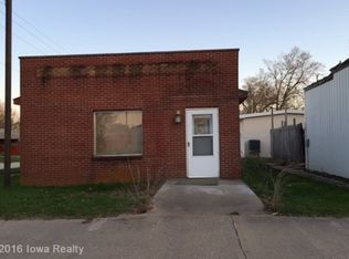 102 W Main St, Saint Charles, IA 50240
