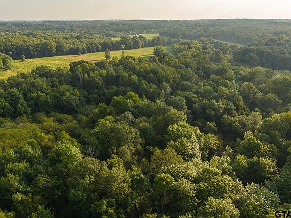 4th image of 821 Gorman Oaks