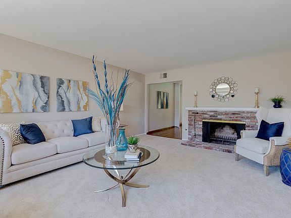 5th image of 30 Mountain View Pl