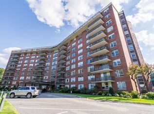 280 Boylston St APT 604, Newton, MA 02467