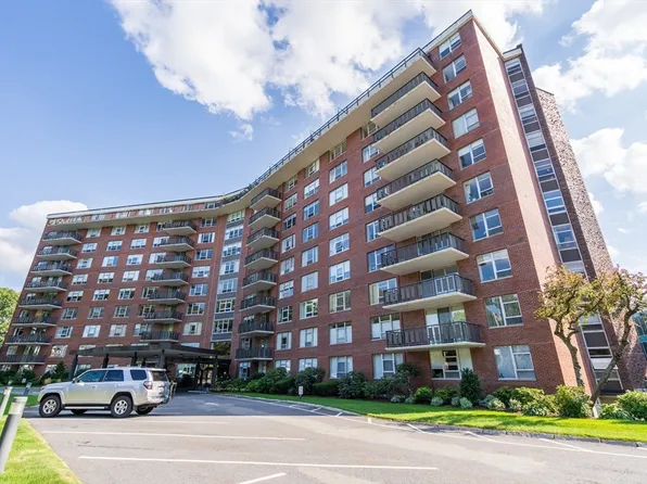 280 Boylston St APT 604, Newton, MA 02467