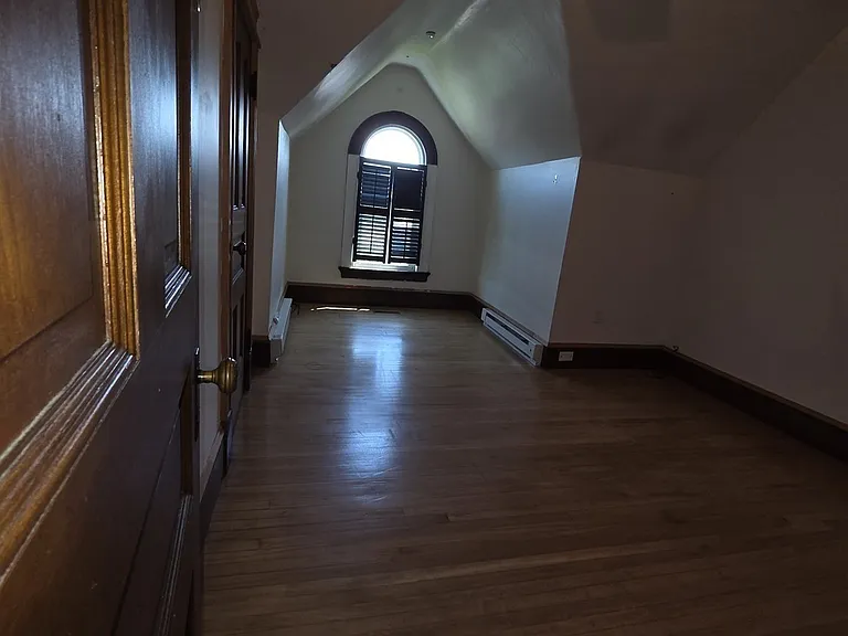 659 Southbridge St #3 — Photo 7