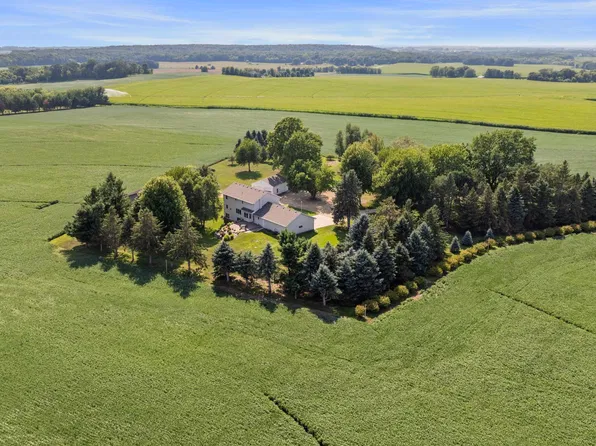 4614 215th St E, Hampton, MN 55031