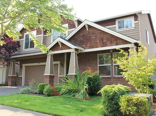 711 SW 17th Way, Troutdale, OR 97060