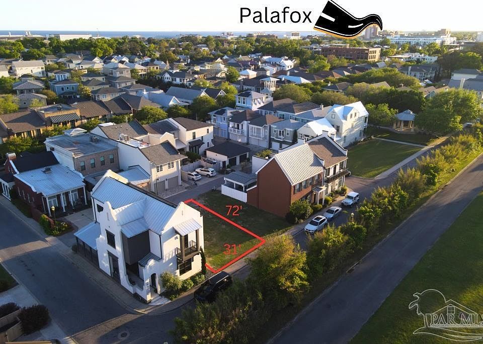 1st image of 675 Centros St
