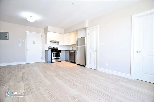 Rented by null | media 79