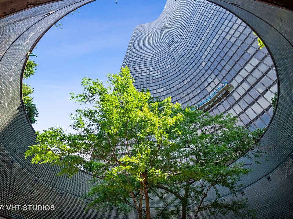1st image of 505 N Lake Shore Dr APT 1806