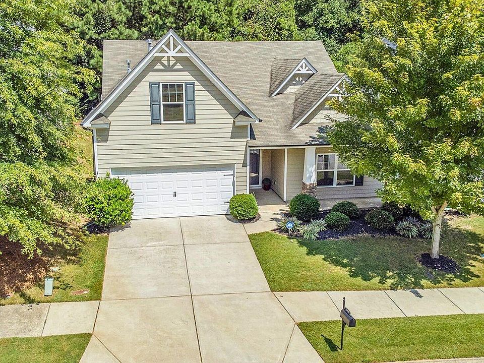 1st image of 105 Park Village Dr