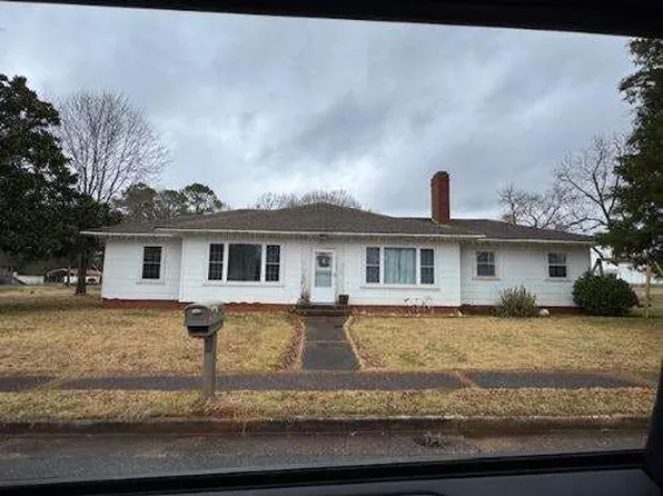 201 W Parkway Ave, Talladega, AL 35160