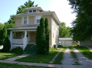 319 W Locust St, Cambridge, IL 61238