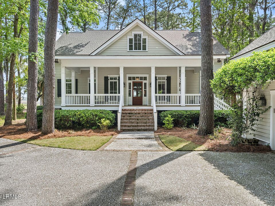 1st image of 29 Longwood Drive