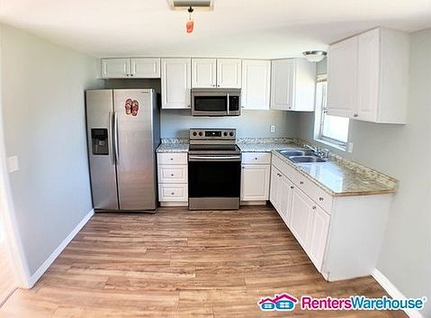 2nd image of 5211 Janice Ln