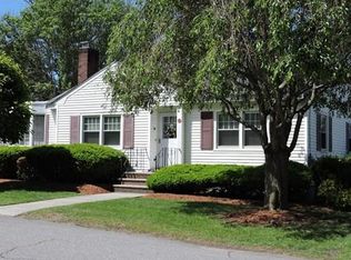 18 Daniels St, Lowell, MA 01852