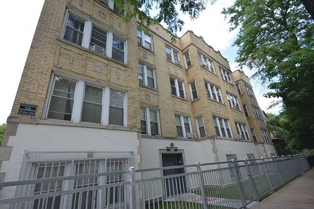 1st image of 2132 N Campbell Ave APT 1