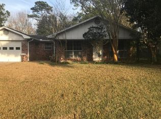 1402 Parktown Dr, Ocean Springs, MS 39564