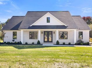 230 Peppers Mill Dr, Paducah, KY 42001