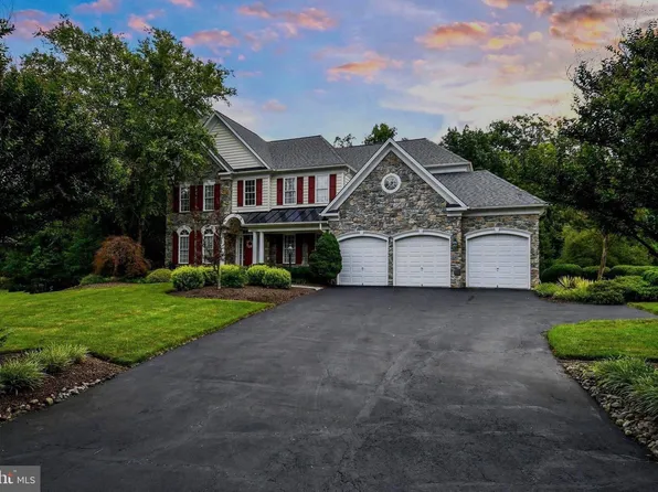 14093 Burnley Glen Ct, Haymarket, VA 20169