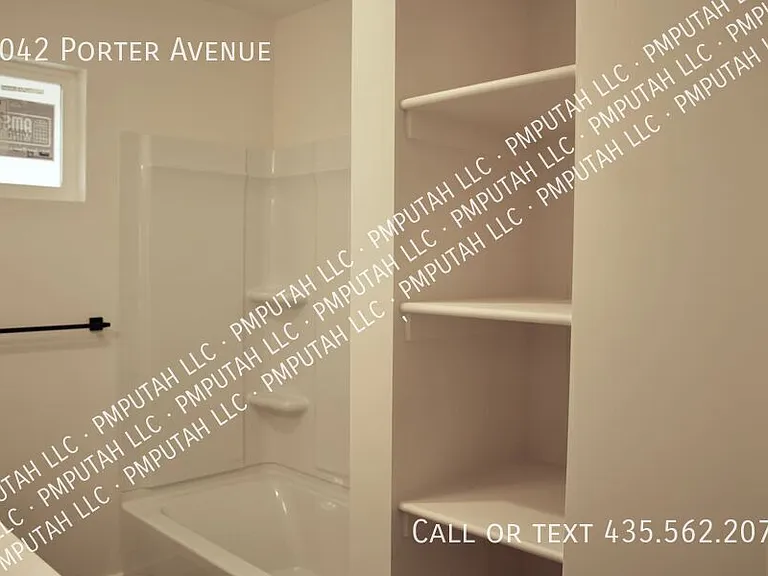 4042 S Porter Ave — Photo 28
