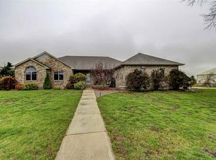 301 1600th Ave, Mount Pulaski, IL 62548