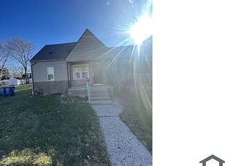 8208 Prospect Ave, Warren, MI 48089