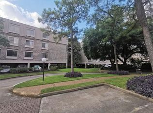 2211 S Braeswood Blvd #21J, Houston, TX 77030
