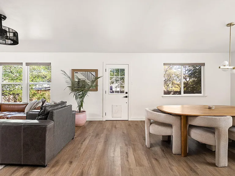 7909 Manassas Dr — Photo 14