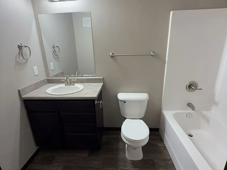 7051 Freedom Ct — Photo 32