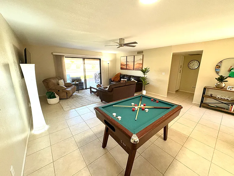 9806 W Kerry Ln — Photo 16