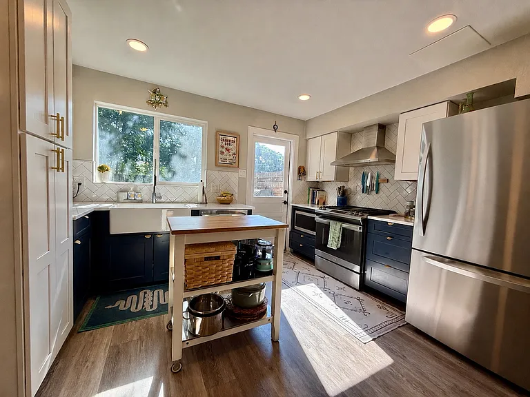 4340 N Decatur St — Photo 8