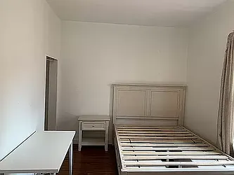 Rented by R New York