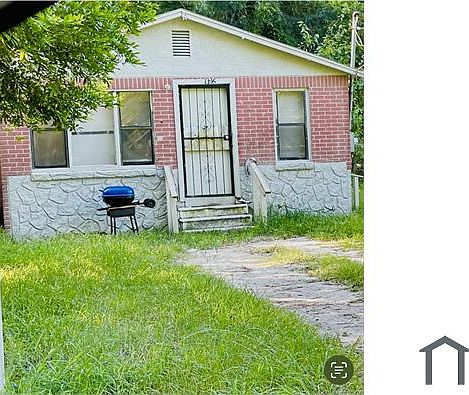1st image of 1316 W 45th St