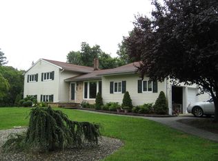 32 Timothy Ln, Tinton Falls, NJ 07724