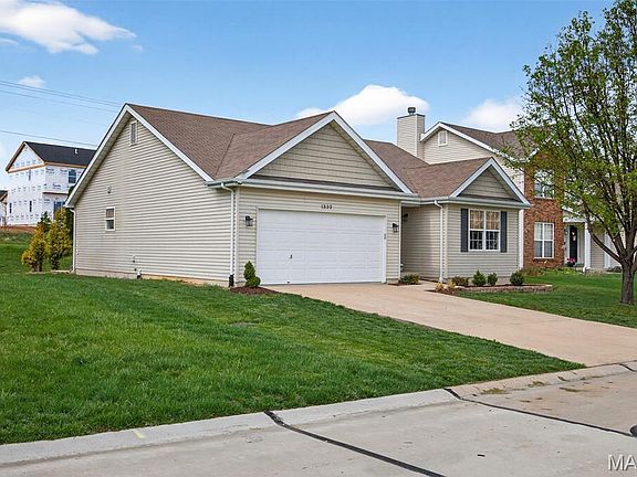 2nd image of 1333 Briarchase Dr