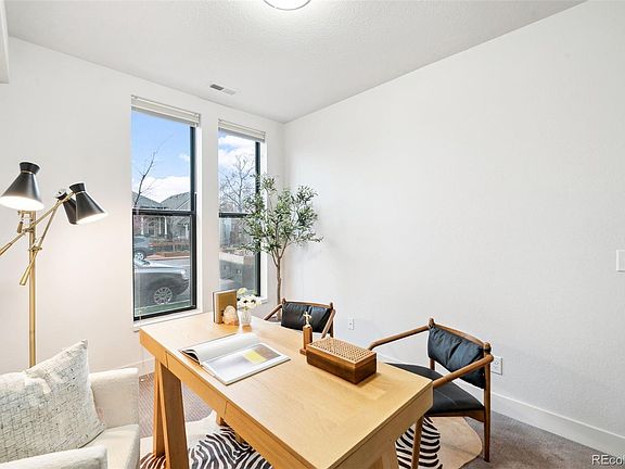 3rd image of 3314 Curtis Street