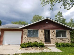 2312 Springhill Ln, Lindenhurst, IL 60046