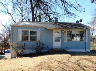 9420 Ridge Ave, Saint Louis, MO 63114