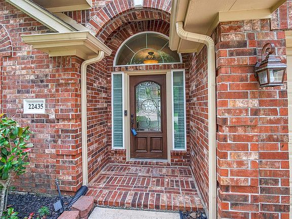 4th image of 22435 Bristolwood Ct