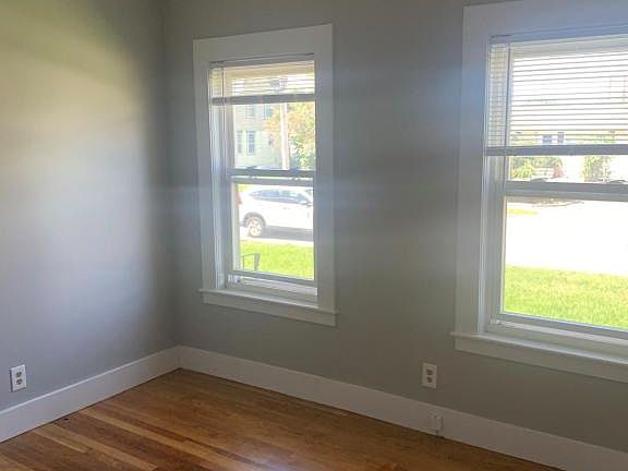 5th image of 307 Hartford Ave Floor 1