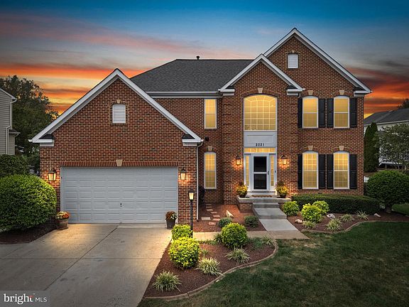 2nd image of 2021 Golf Dr
