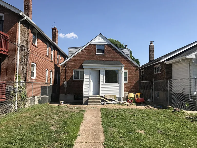 4737 Plover Ave — Photo 3