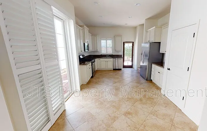 1349 Piper Pl — Photo 14