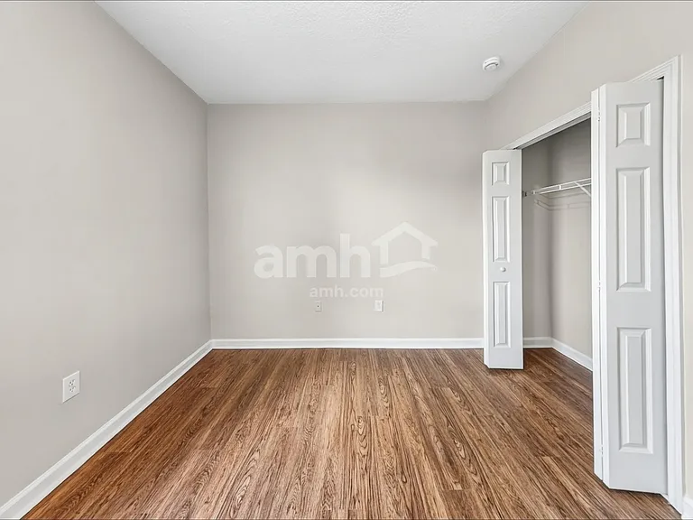 810 Dunkirk Ave NW — Photo 13