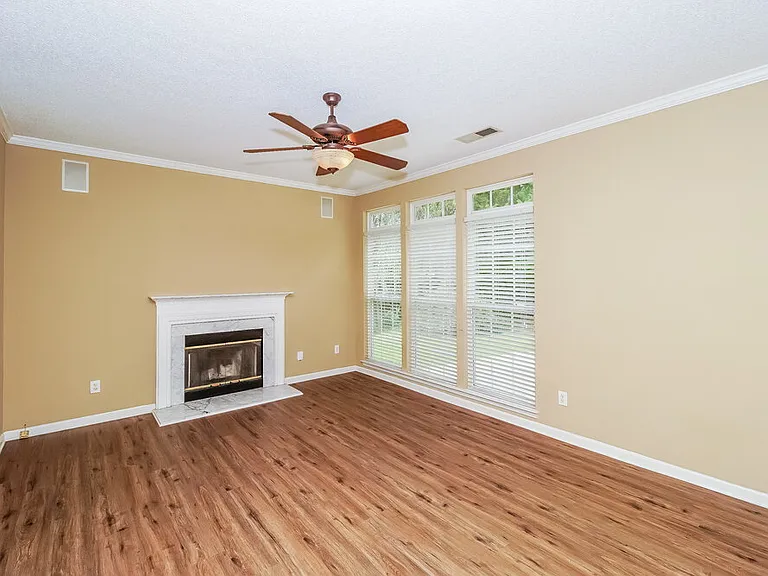 8936 Coppermine Ln — Photo 6
