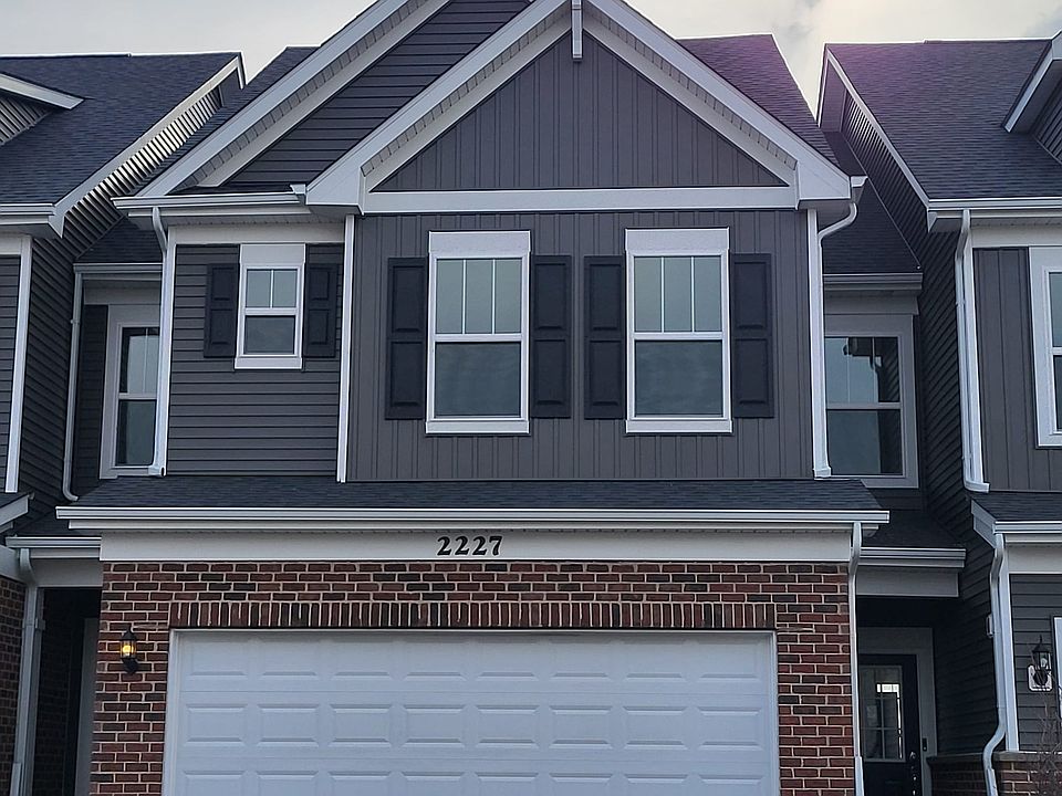 1st image of 2227 Horseshoe Cir