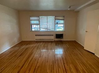 623 Cortelyou Rd #1, Brooklyn, NY 11218