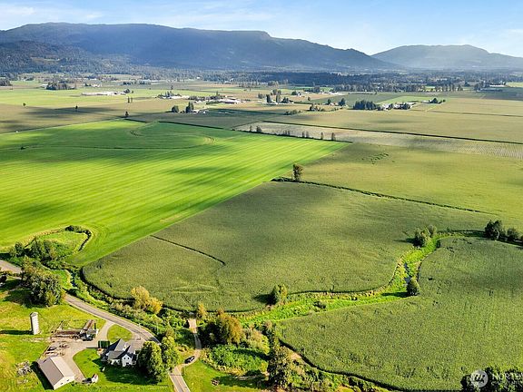 3rd image of 0 Clearbrook Road