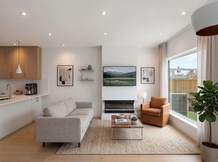 2118 Pentland Rd #3, Oak Bay, BC V8S2W4