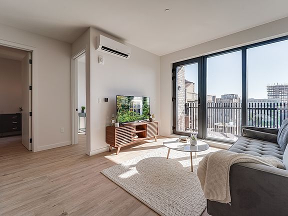 3rd image of 315 Pine St #203