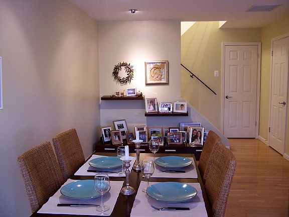4th image of 136 Cherry St #Th